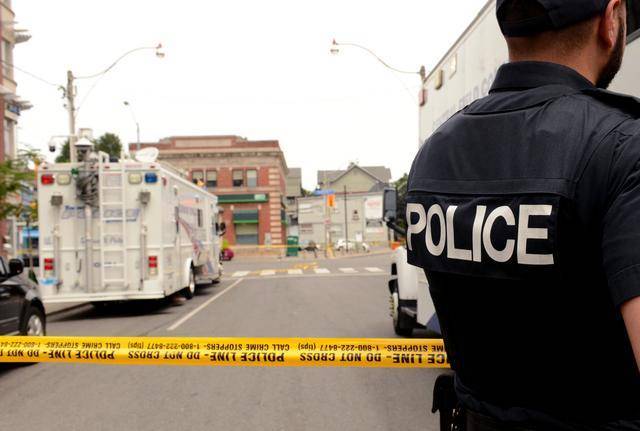 Fusillade en cours dans l