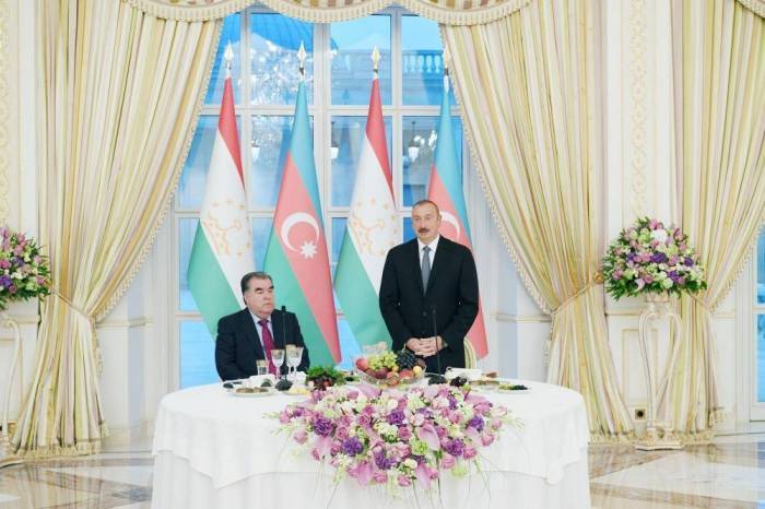 Bakou: un banquet officiel offert en l’honneur du président tadjik
