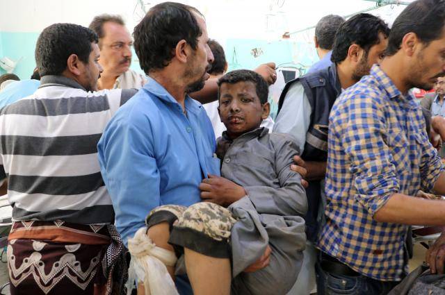 Dozens killed, including children on a bus, in Yemen air strikes  