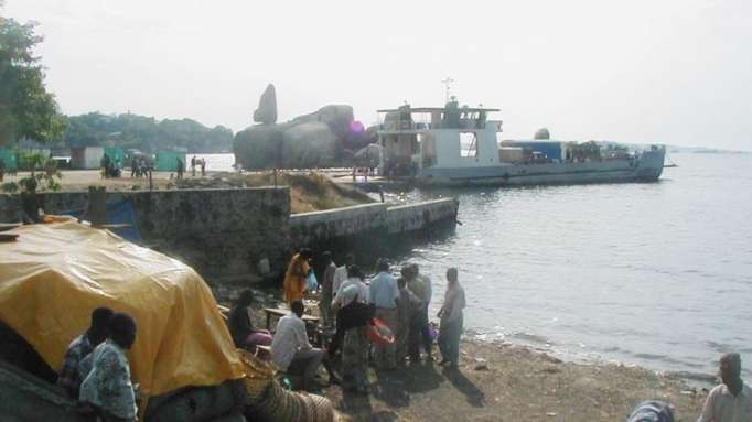 Tanzanie: un ferry sombre, sans doute 200 morts