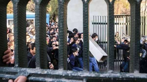 الإعدام لإيرانيين بتهمة "نشر الفساد في الأرض"