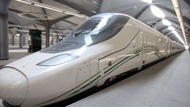 افتتاح "خط الحرمين" الفائق السرعة في السعودية بامتداد 400 كيلومتر