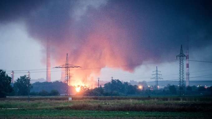 Feuer auf Raffineriegelände ausgebrochen