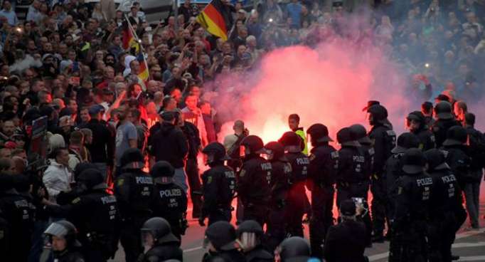 Al menos once heridos por disturbios en la ciudad alemana de Chemnitz