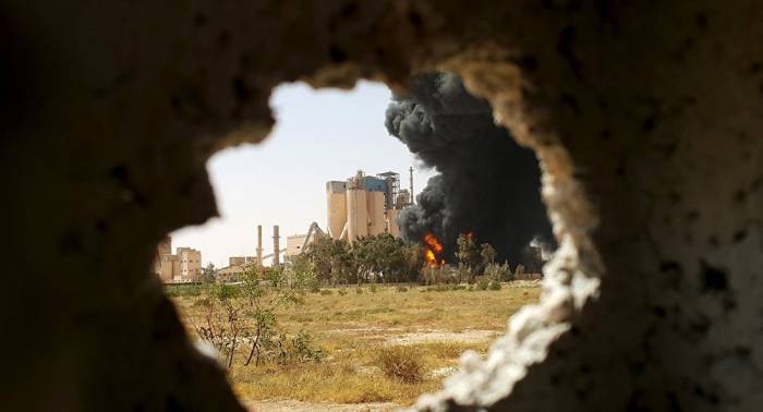 Al menos cuatro muertos tras un ataque contra campo de refugiados en Libia