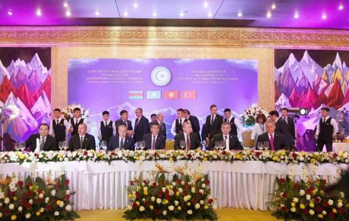 Celebrada recepción oficial en honor de los jefes de los Estados miembros del Consejo de Cooperación de los Estados de Habla Túrquica
