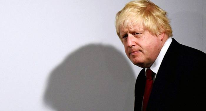 Boris Johnson arremete contra el plan Brexit del Gobierno británico