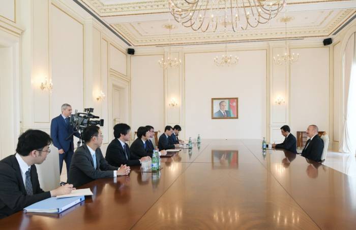 Präsident Aliyev empfängt japanische Delegation 