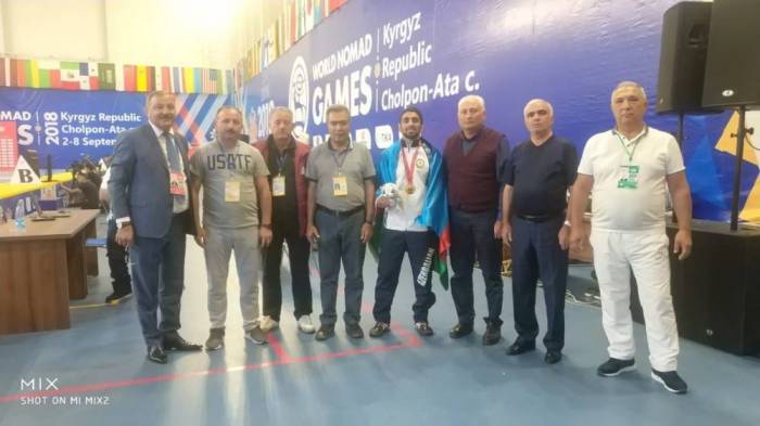 Un lutteur azerbaïdjanais décroche l’or au Mondial des Jeux nomades