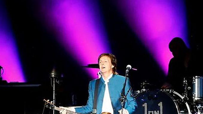 McCartney presenta su último álbum en un concierto sorpresa en Nueva York