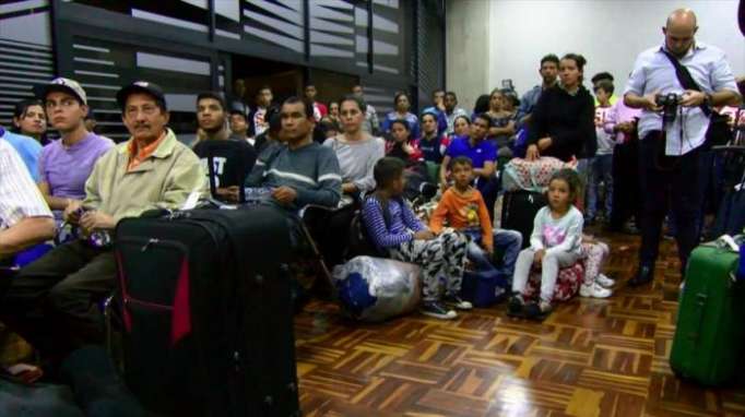 1695 migrantes venezolanos retornan a su país desde Perú y Brasil