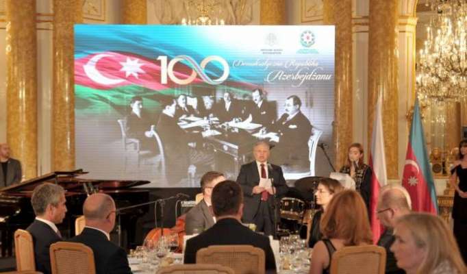 Le centenaire de la République démocratique d’Azerbaïdjan célébré à Varsovie