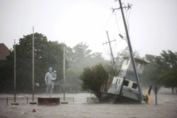 Tormenta tropical Florence deja varios muertos y cientos atrapados en EEUU