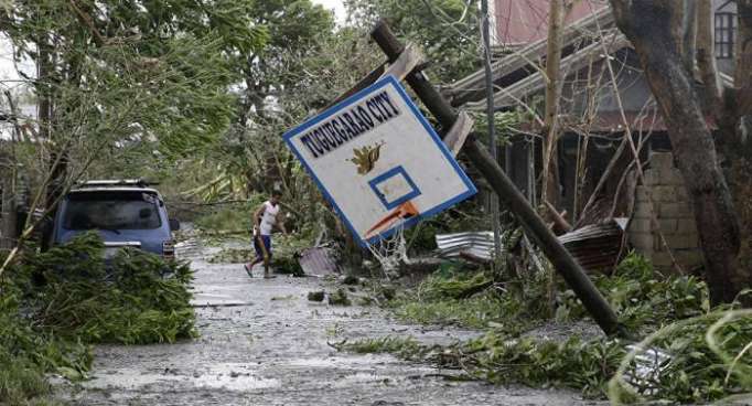 El supertifón Mangkhut se enfila hacia una planta nuclear en China