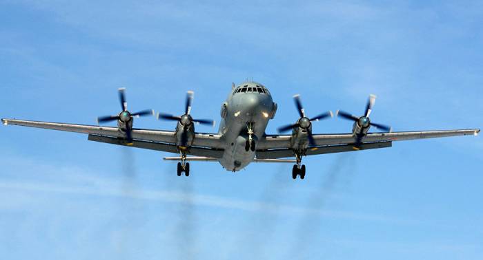 Nach israelischer Attacke: Russlands Militärflugzeug verschwindet vom Radar in Syrien