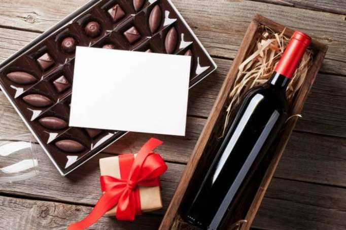 Drinking wine and eating chocolate linked to living longer 