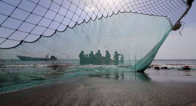 Un ataque de la coalición árabe causa la muerte de 18 pescadores yemeníes