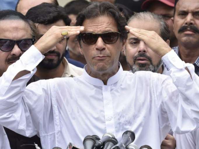 Imran Khan vows to grant Pakistan citizenship to 1.5 million Afghan refugees