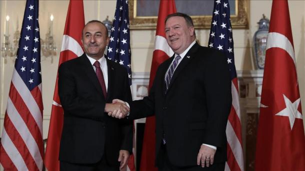 Çavuşoğlu y Pompeo evalúan el acuerdo de desarme en Idlib