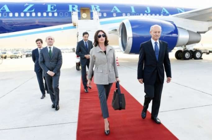 Primera vicepresidenta de Azerbaiyán se encuentra de visita en Italia