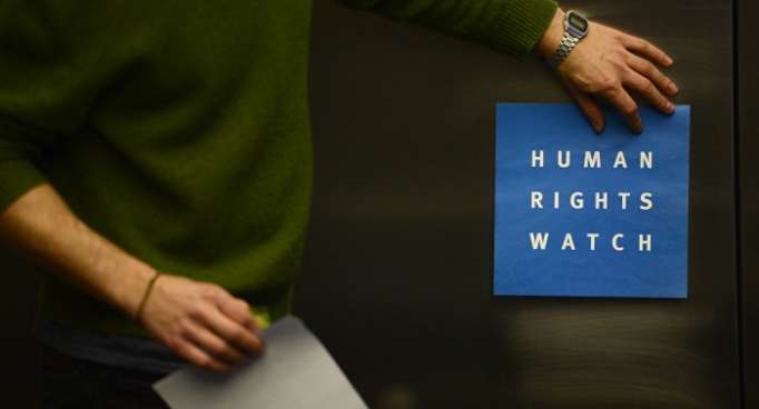 HRW acusa a los hutíes de extorsión y abuso de presos en Yemen