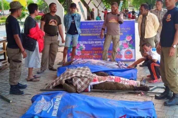 İndoneziyada təbii fəlakət: 30 nəfər ölüb