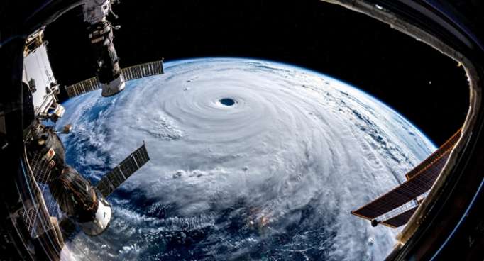 Cancelan en Japón unos 200 vuelos por el tifón Trami