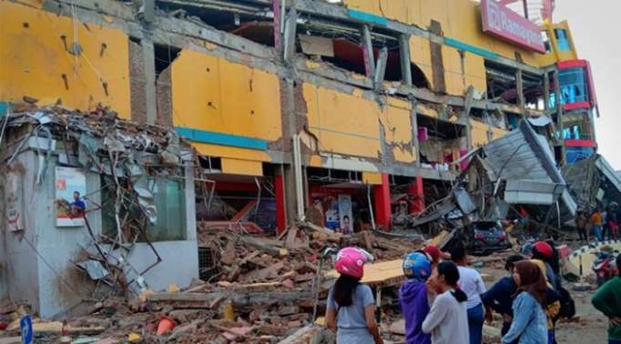 Indonesia tsunami: Death toll jumps to 384, fate of hundreds more unknown