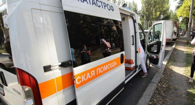 Varios heridos al estallar una bomba en un acto político en el este de Ucrania