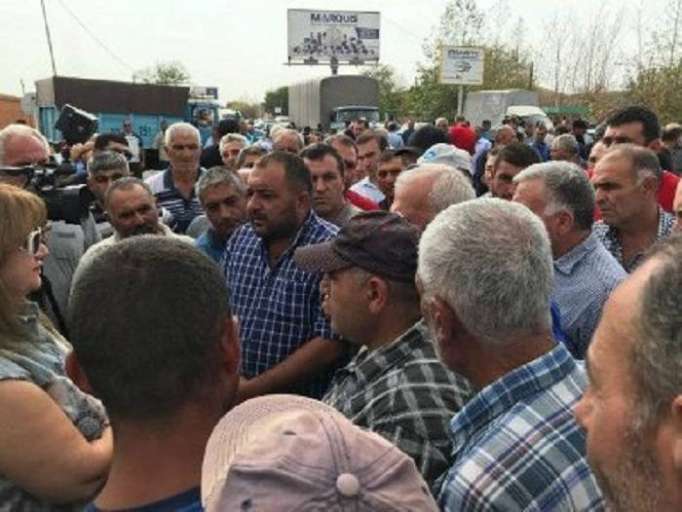 رجال الأعمال في أرمينيا احتجاجا على الحكومة
