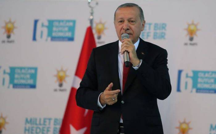 Une offensive contre Idleb serait un massacre, dit Erdogan