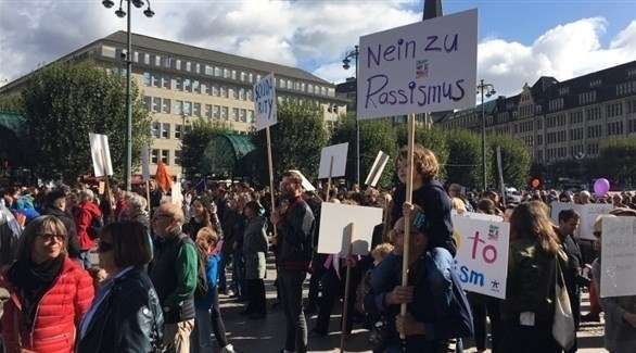ألمانيا: الآلاف يشاركون في استعراض ضد العنصرية
