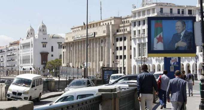 مؤرخون جزائريون يرحبون بإقرار فرنسا استخدام التعذيب خلال "حرب الجزائر"