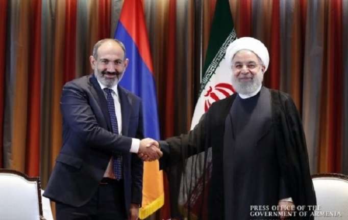 Paşinyan İrandan pul istədi, Ruhani “yox” dedi
