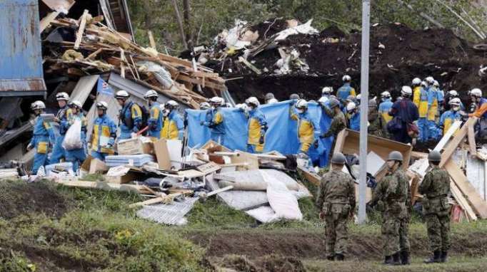 Erdbeben in Japan: Zahl der Opfer steigt weiter