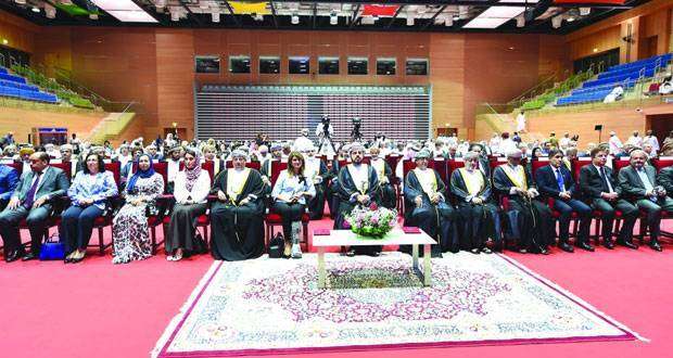 القدرات البشرية والتمويل ضمن مناقشات (التغطية الصحية الشاملة)