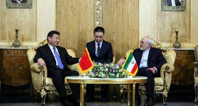 وزيرا دفاع الصين وإيران يدعوان لتعزيز العلاقات بين القوات المسلحة