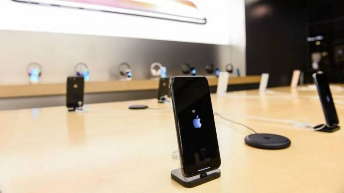 Warren Buffett considera que iPhone está "enormemente subvalorado"
