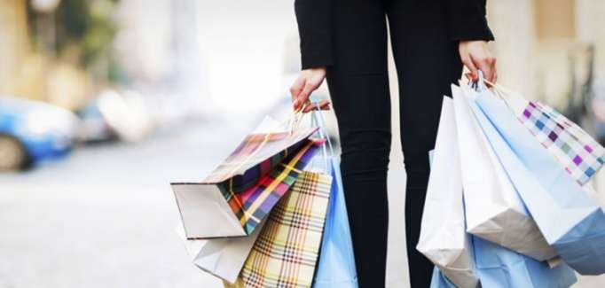 Quatre astuces pour réduire votre budget shopping