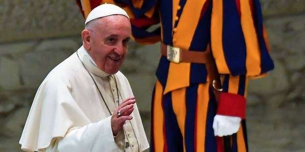 Scandales sexuels : le pape accepte la démission de deux autres évêques chiliens
