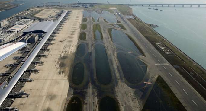 El aeropuerto de Kansai cerca de Osaka vuelve a estar plenamente operativo