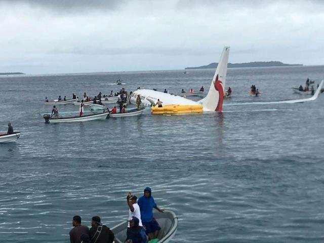 Passengers safe after Air Niugini flight crashes into sea in Micronesia
 