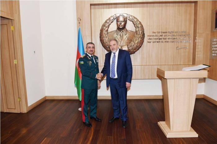Elchin Guliyev meets Israeli Defence Minister