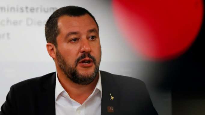 Italia aprueba un nuevo decreto antiinmigrante