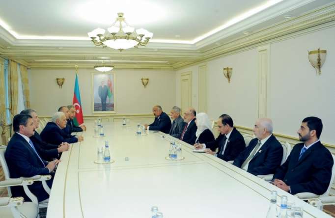 Azerbaijan, Oman discuss ways of developing relations