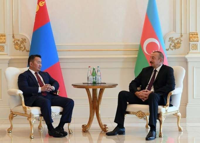 Azerbaijani, Mongolian presidents meet
