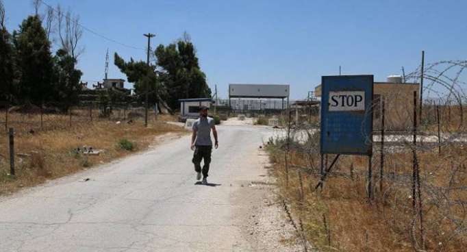 Radicales abandonan en Al Quneitra un hospital repleto de medicinas y equipos extranjeros