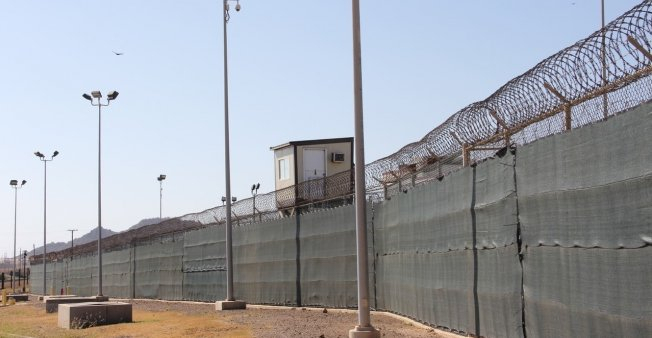 La prison de Guantanamo restera ouverte 25 ans minimum