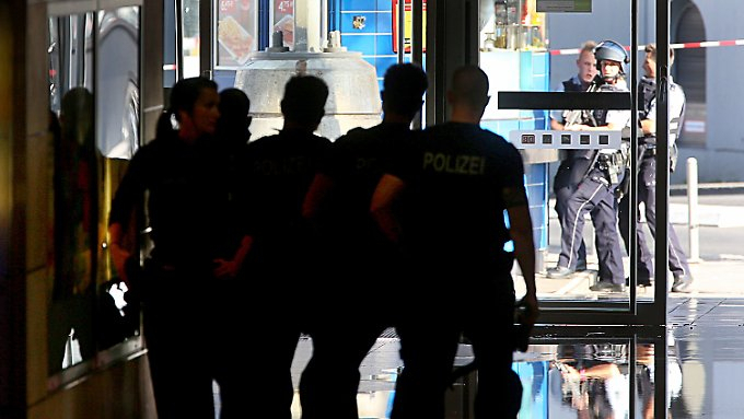 Polizei: Geiselnahme am Kölner Hauptbahnhof