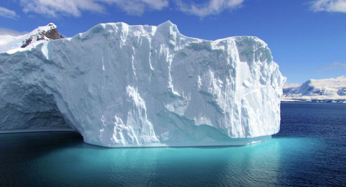 La NASA découvre un iceberg parfaitement rectangulaire en Antarctique